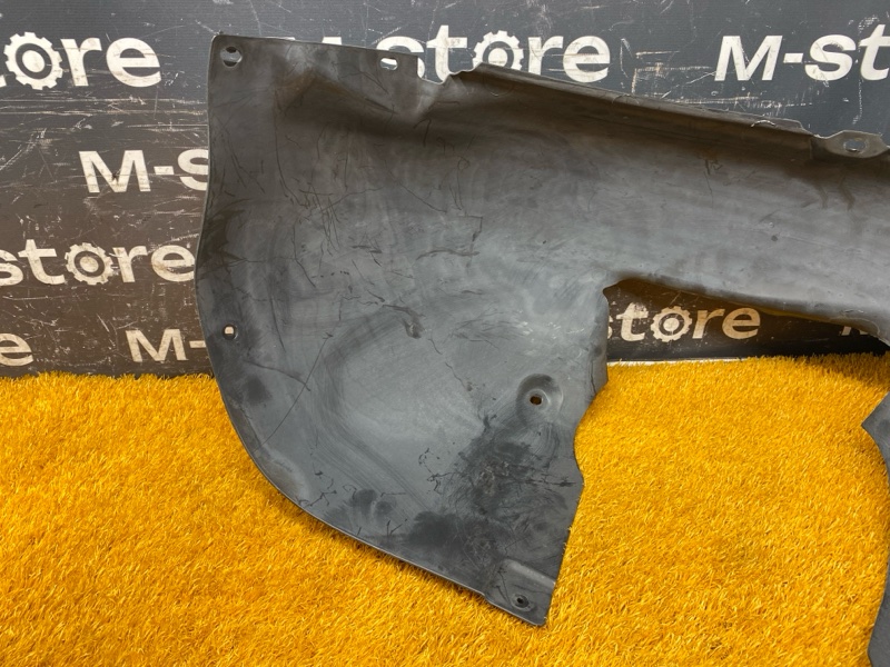 подкрылок, 4000 рублей, Красноярск