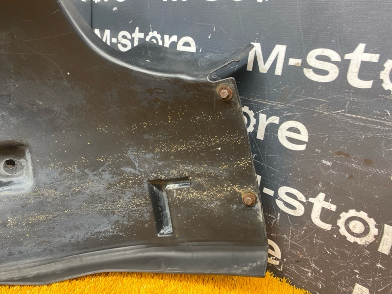 подкрылок, 1500 рублей, Красноярск