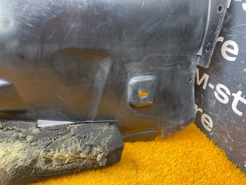 подкрылок, 1500 рублей, Красноярск