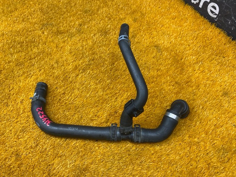 Патрубок системы охлаждения, 1000 рублей, Красноярск