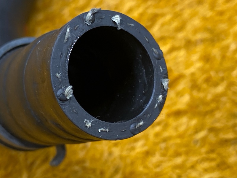 Патрубок системы охлаждения, 1000 рублей, Красноярск