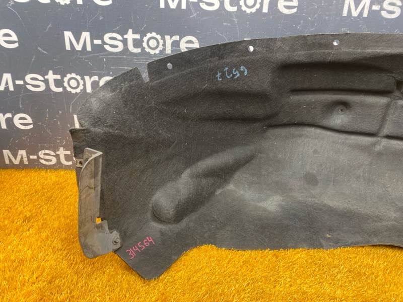 подкрылок, 3000 рублей, Красноярск