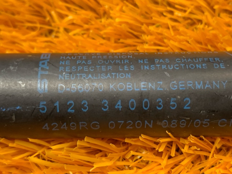 амортизатор капота, 900 рублей, Красноярск