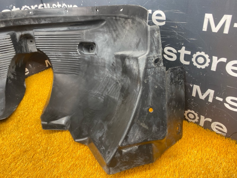 подкрылок, 3000 рублей, Красноярск