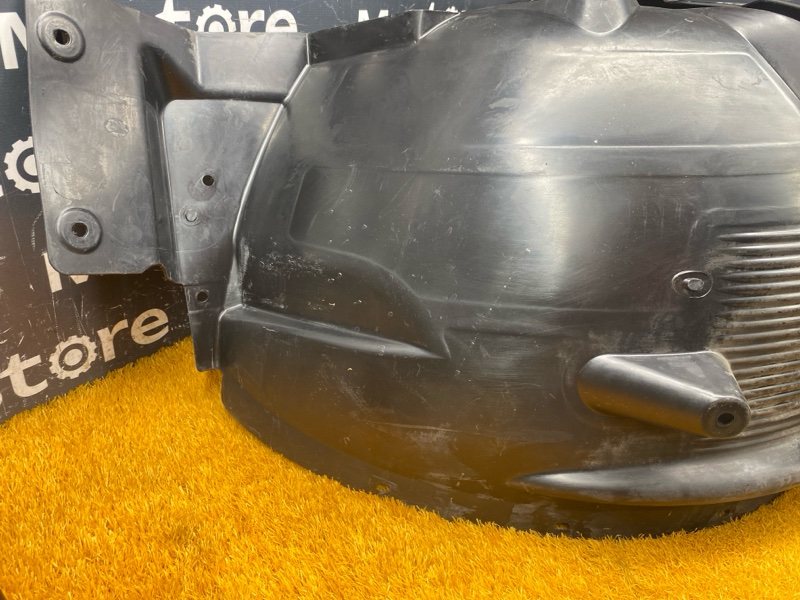 подкрылок, 2500 рублей, Красноярск