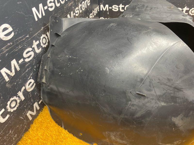 подкрылок, 4000 рублей, Красноярск