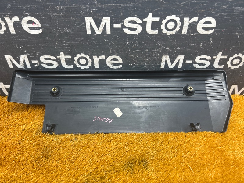 крышка двигателя, 500 рублей, Красноярск