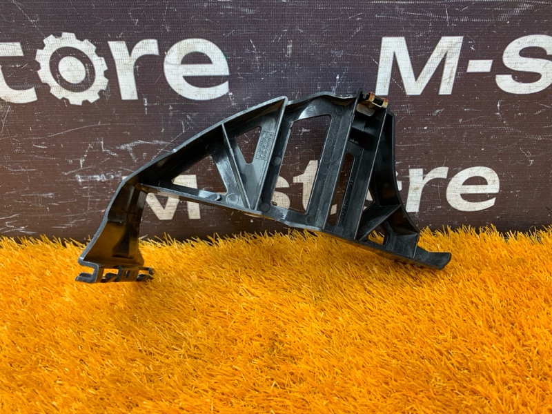 крепление бампера, 1300 рублей, Красноярск