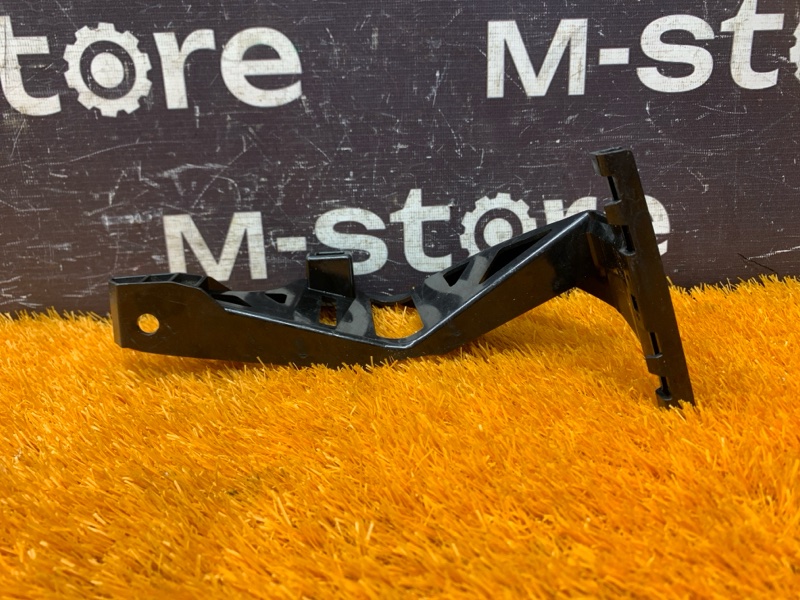 крепление бампера, 1300 рублей, Красноярск