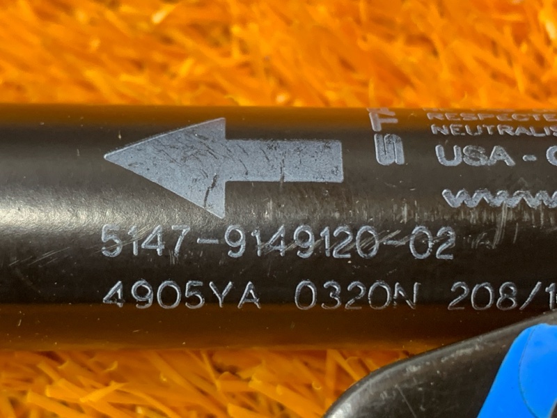 Амортизатор пола багажника, 900 рублей, Красноярск