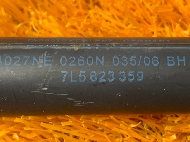 амортизатор капота, 500 рублей, Красноярск