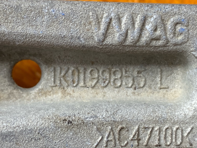 подушка двигателя, 700 рублей, Красноярск