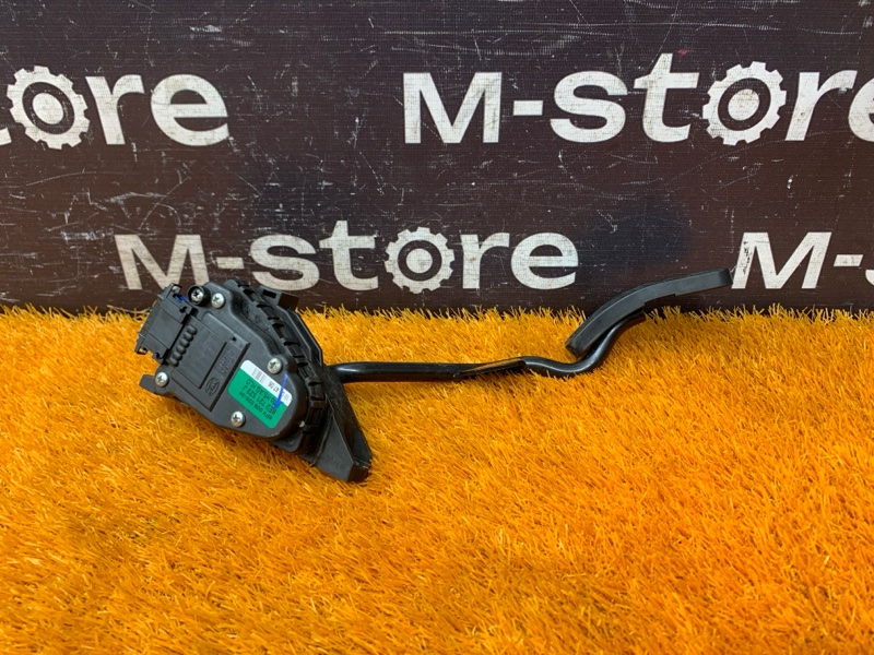 педаль газа, 400 рублей, Красноярск