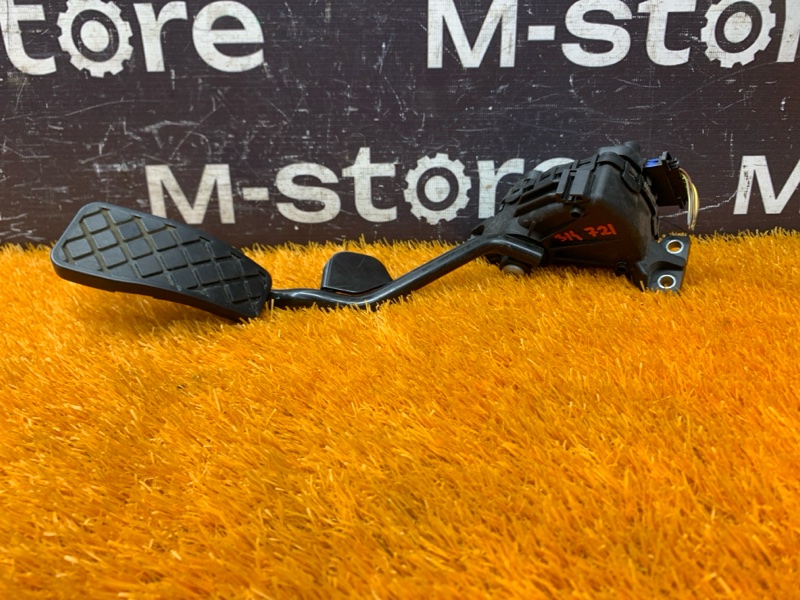 педаль газа, 400 рублей, Красноярск