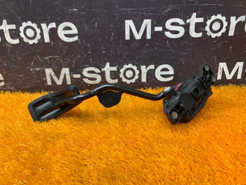 педаль газа, 400 рублей, Красноярск