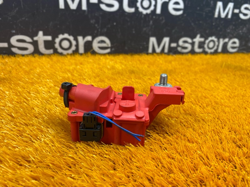 Клемма аккумулятора плюс, 500 рублей, Красноярск