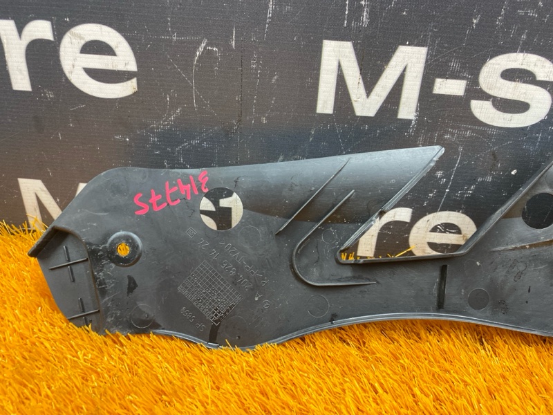 Накладка замка капота, 1000 рублей, Красноярск