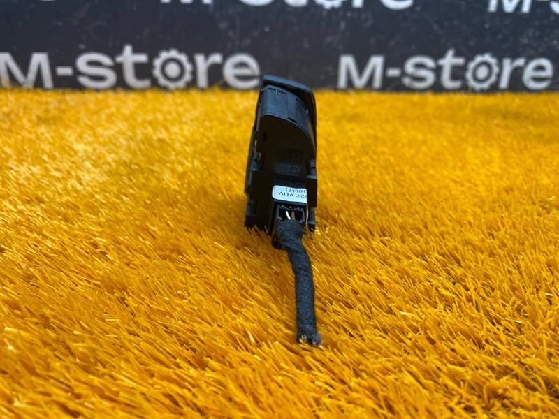 Кнопка открывания бардачка, 300 рублей, Красноярск