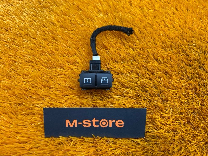 Кнопка управления дисплеем, 500 рублей, Красноярск