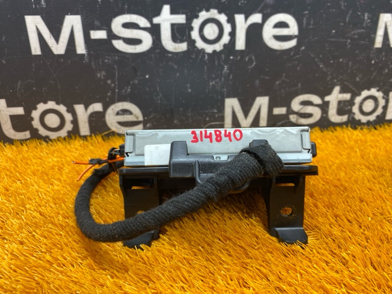 Блок управления мультимедиа, 800 рублей, Красноярск