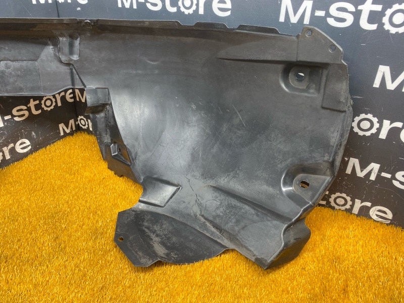 подкрылок, 7000 рублей, Красноярск