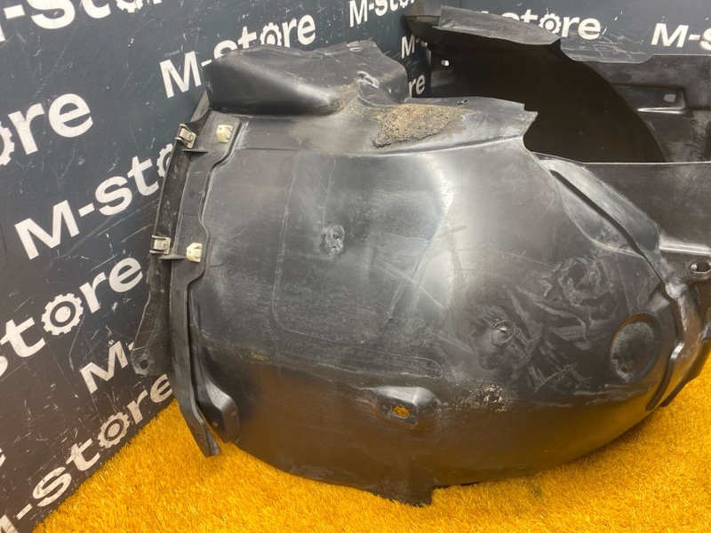 подкрылок, 7000 рублей, Красноярск