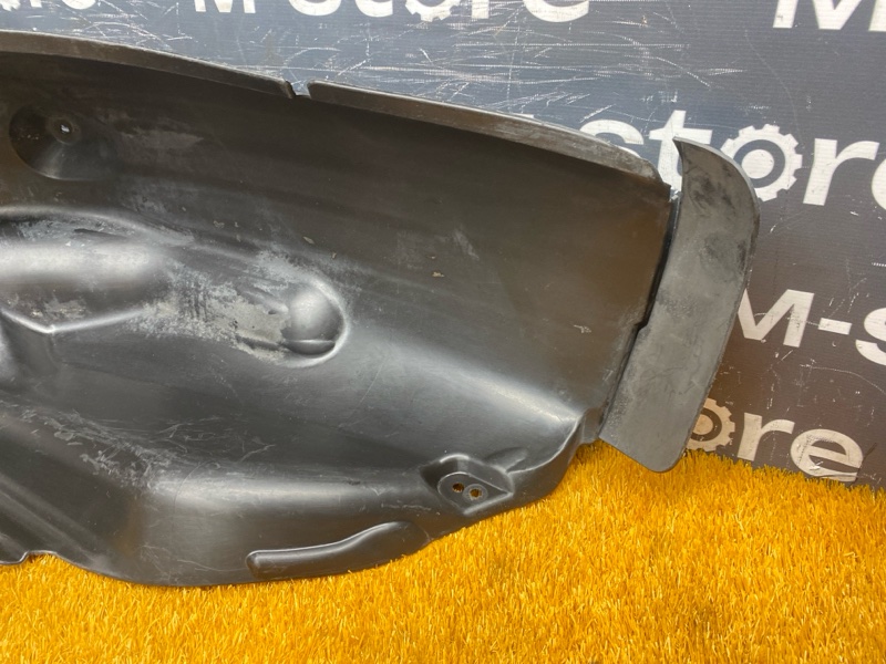 подкрылок, 1000 рублей, Красноярск