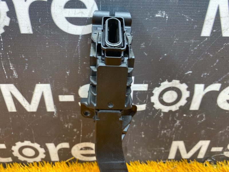 педаль газа, 1500 рублей, Красноярск