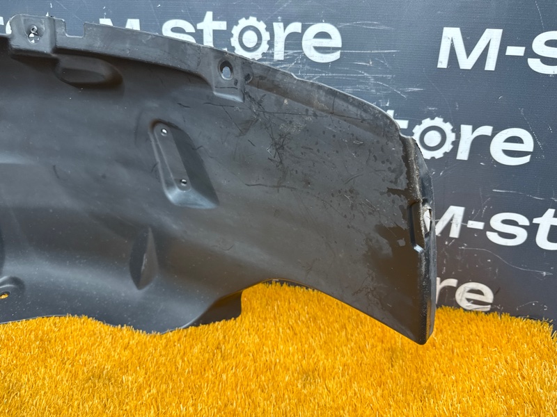 подкрылок, 2000 рублей, Красноярск