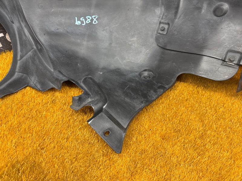 подкрылок, 2500 рублей, Красноярск