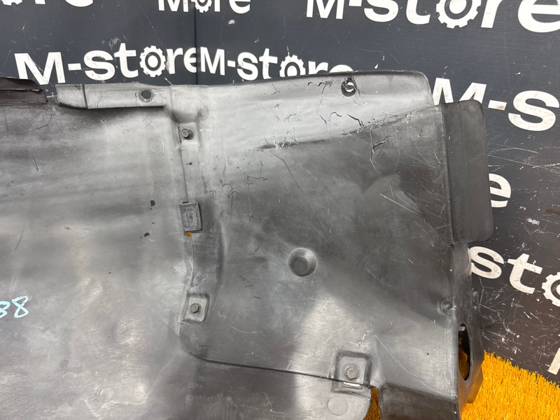 подкрылок, 2500 рублей, Красноярск