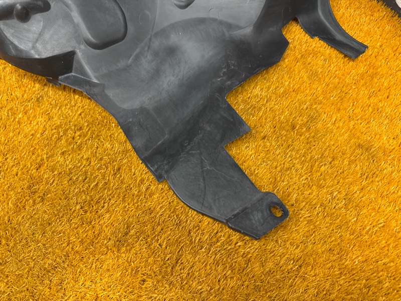 подкрылок, 1000 рублей, Красноярск