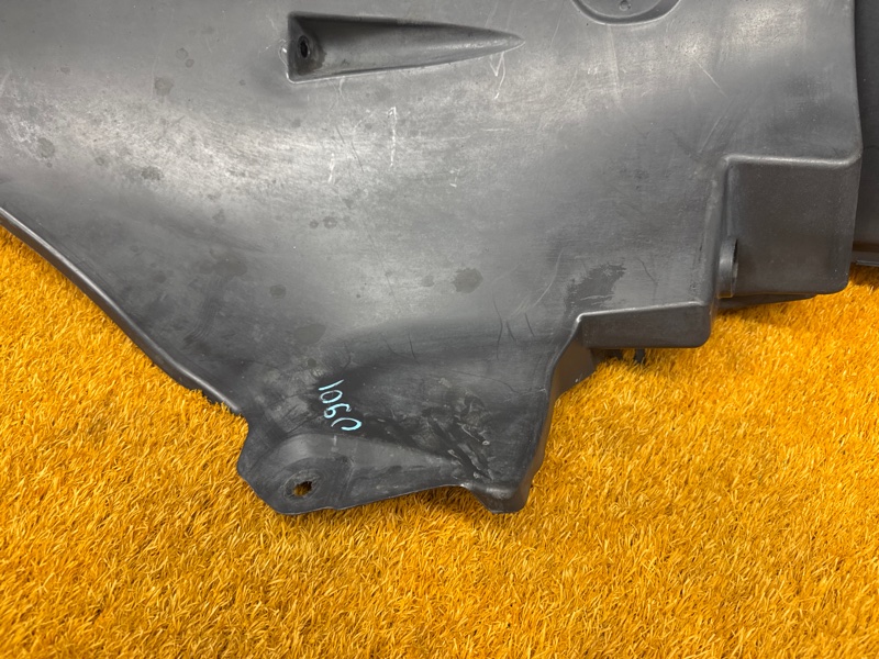 подкрылок, 1200 рублей, Красноярск