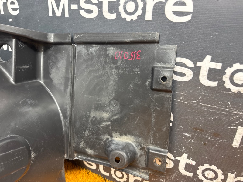 подкрылок, 1200 рублей, Красноярск