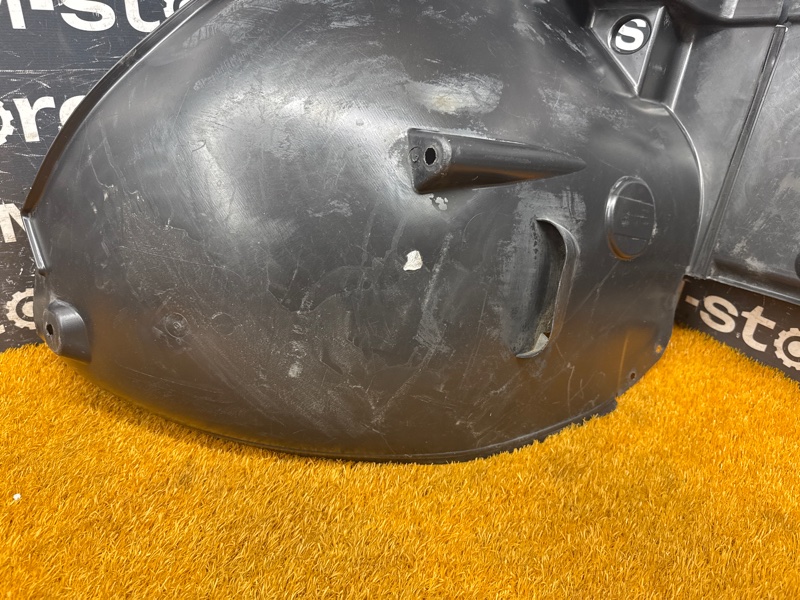 подкрылок, 1200 рублей, Красноярск