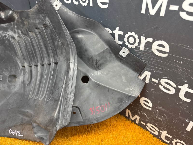 подкрылок, 4000 рублей, Красноярск