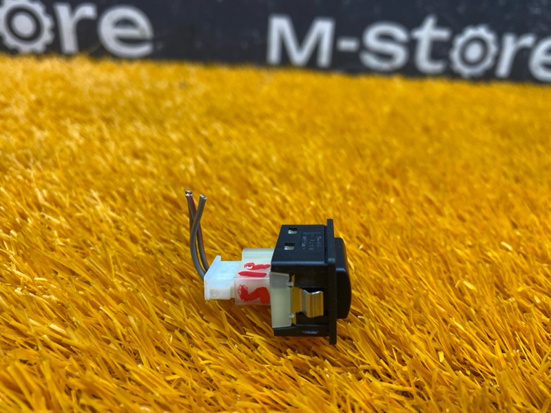 Кнопка открывания багажника, 500 рублей, Красноярск