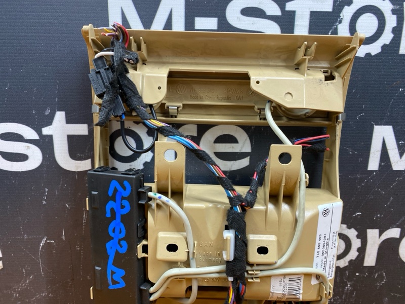 плафон освещения, 2000 рублей, Красноярск