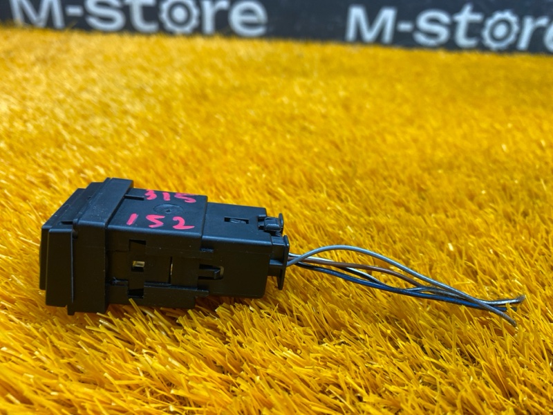 Кнопка подогрева сидений, 300 рублей, Красноярск