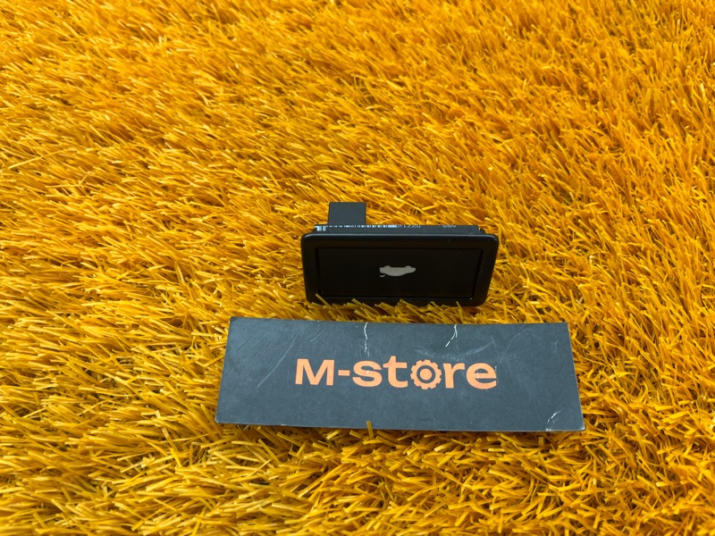 кнопка закрывания багажника, 1000 рублей, Красноярск