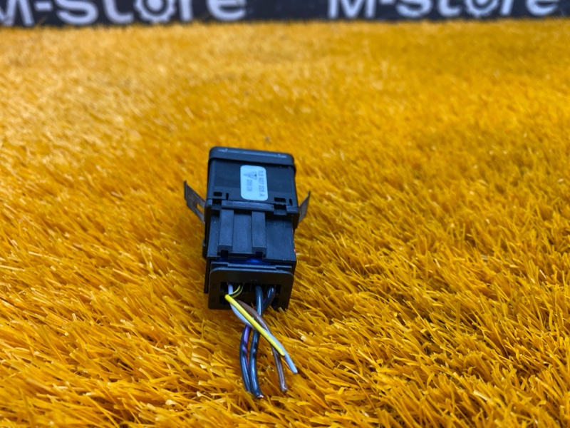 кнопки прочие, 300 рублей, Красноярск