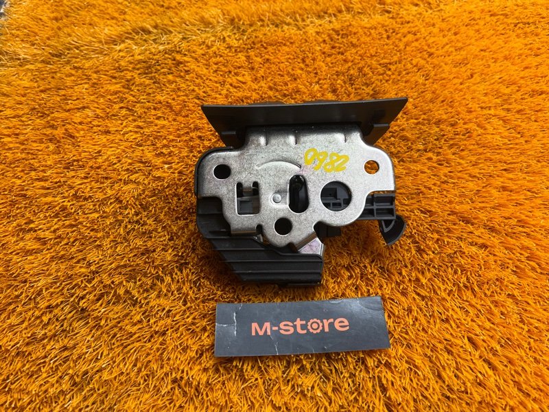 замок багажника, 1000 рублей, Красноярск