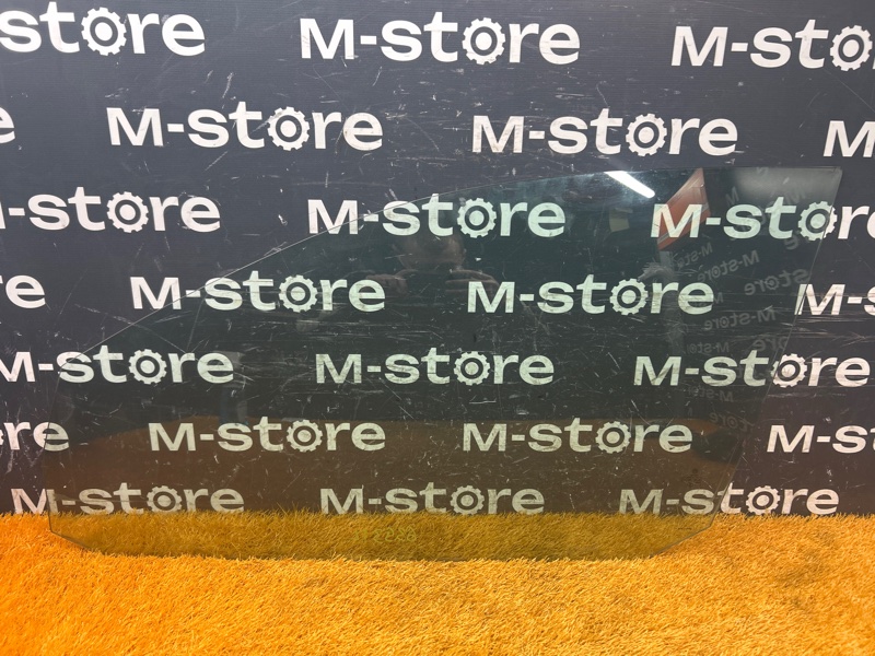 Стекло боковое, 1200 рублей, Красноярск