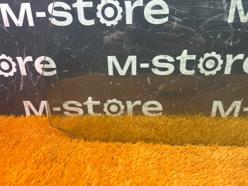 Стекло боковое, 1200 рублей, Красноярск