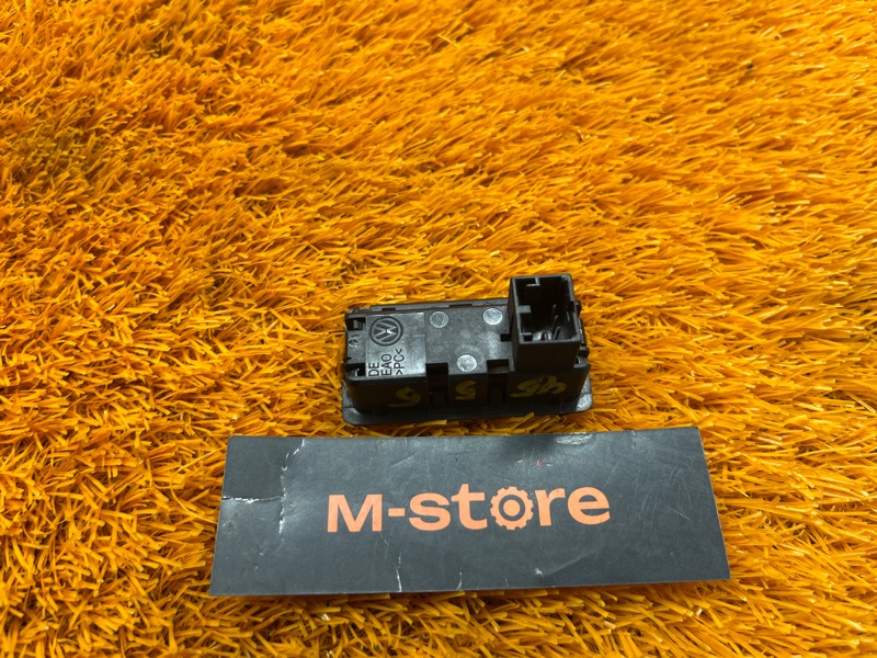 кнопка закрывания багажника, 1000 рублей, Красноярск