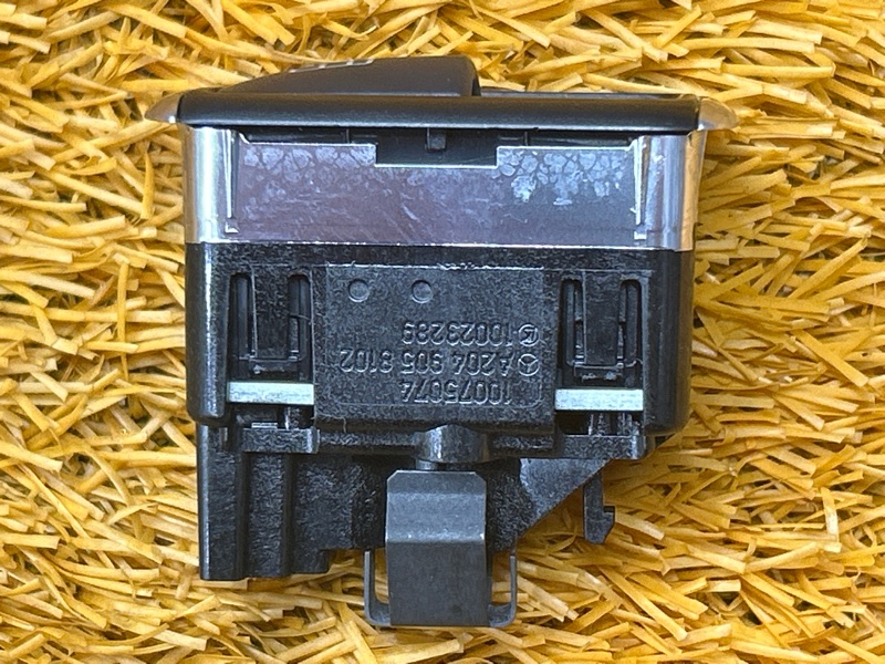 кнопка стеклоподъемника, 300 рублей, Красноярск