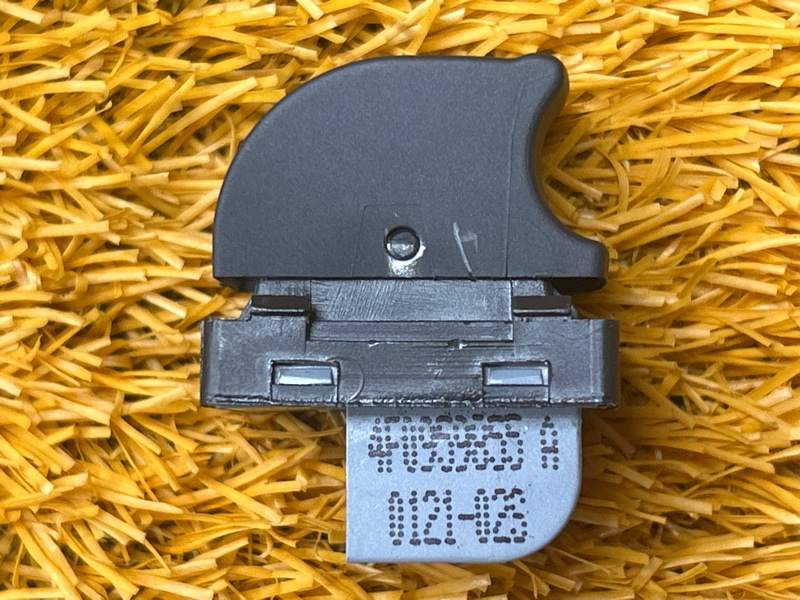 кнопка стеклоподъемника, 200 рублей, Красноярск