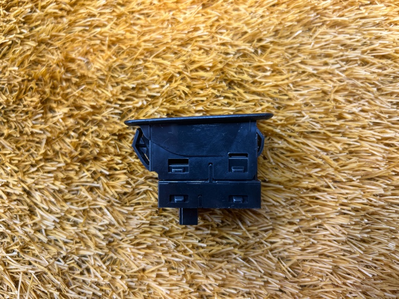 кнопка стеклоподъемника, 200 рублей, Красноярск