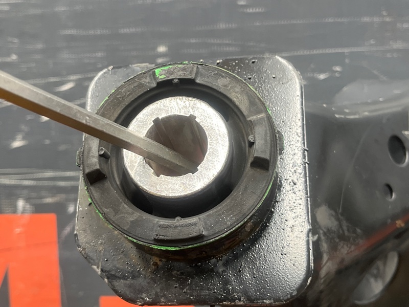 Балка поперечная (подрамник), 10000 рублей, Красноярск