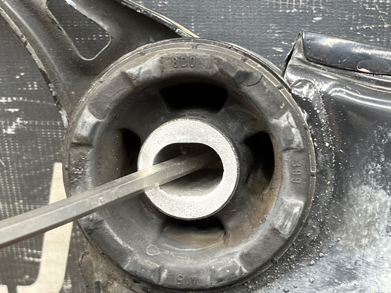 Балка поперечная (подрамник), 4000 рублей, Красноярск